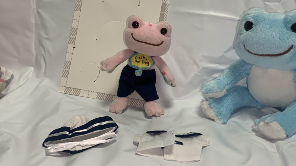 推しぬい服セーラーS かえるのピクルス ズボンフィット 正面