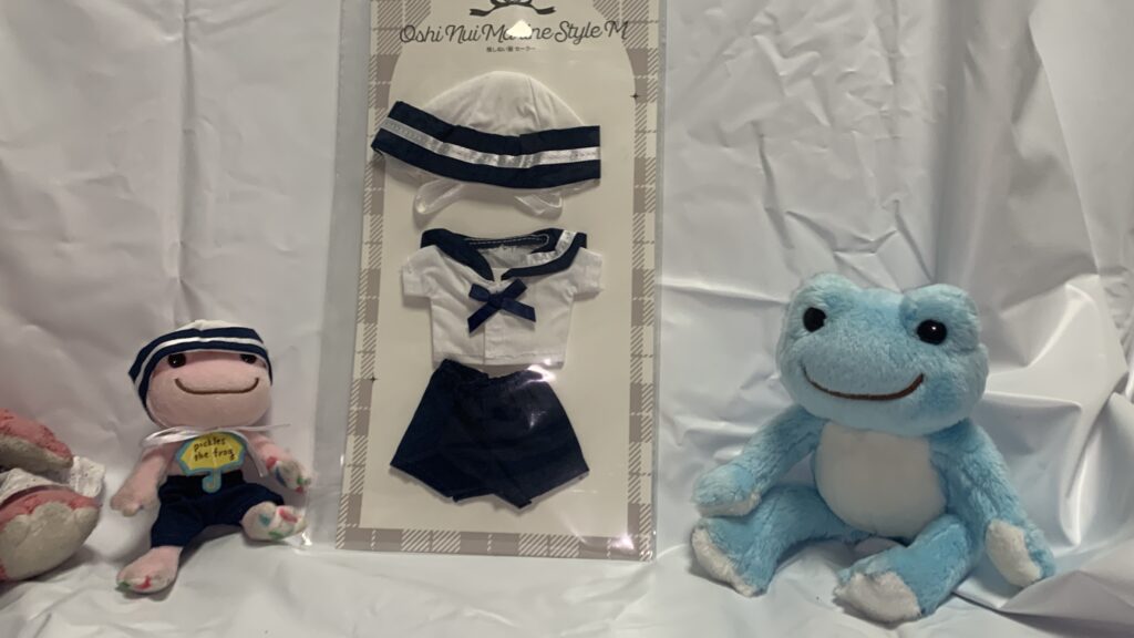 推しぬい服セーラーM パッケージ 3COINS ¥880 白セーラー 帽子 紺ショートパンツ