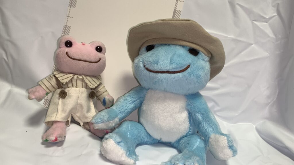 推しぬい服夏服Mベージュ 帽子 ポケットピクルス着用 かえるのピクルス