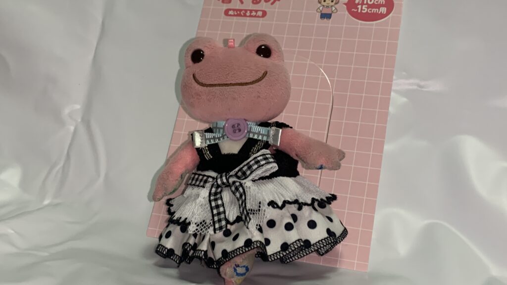 白リボンビスチェ かえるのピクルス 着用 横向き サンキューマート