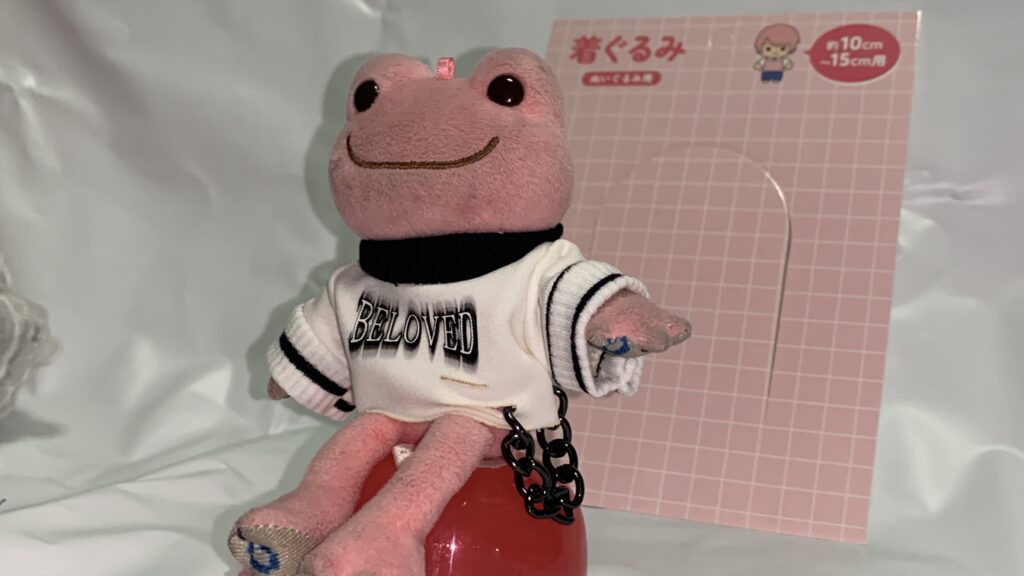 BELOVEDシャツ かえるのピクルス 着用 後ろ姿 サンキューマート