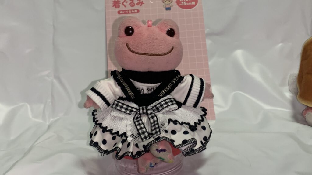 白リボンビスチェ&times;BELOVEDシャツ かえるのピクルス モノクロコーデ1 サンキューマート