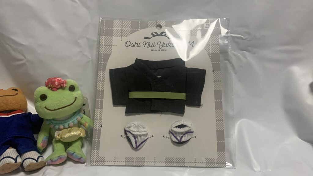 3COINS 推しぬい服 浴衣:M チャコールグレーの商品パッケージ