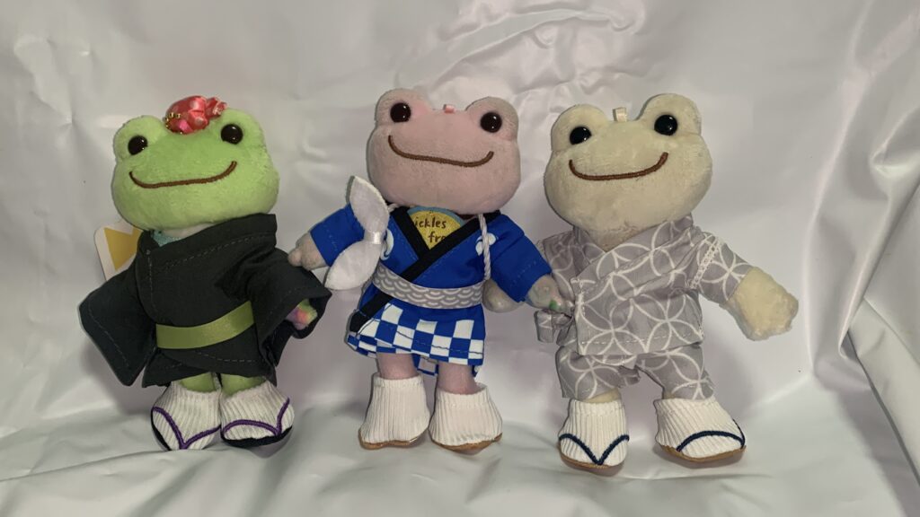 今回おすすめの3COINSぬい服3種(甚平・法被M・タコS)の集合写真