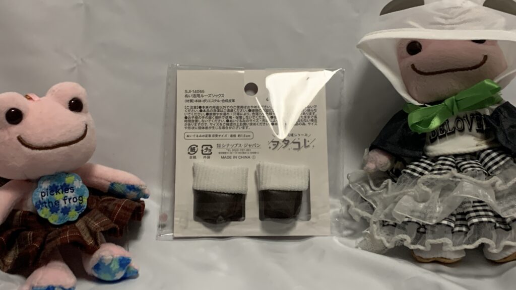 ルーズソックスのパッケージ裏面・スペック表示(足くび目安サイズ直径約1.5cm)